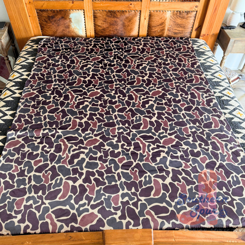 The Marsh Fleece Blanket